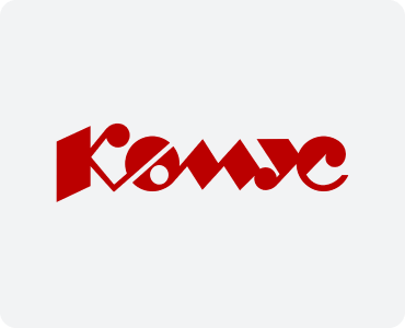 komus